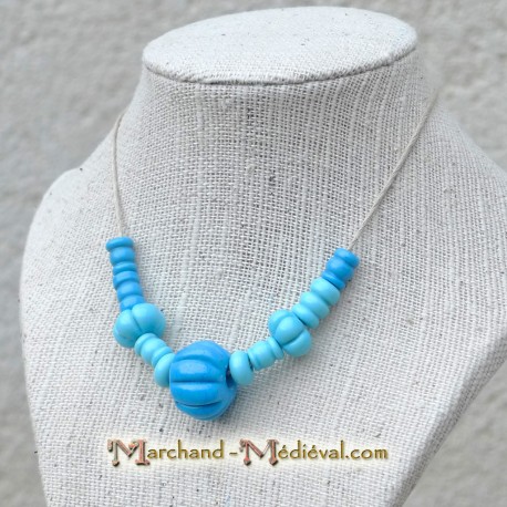 Glass beads necklace