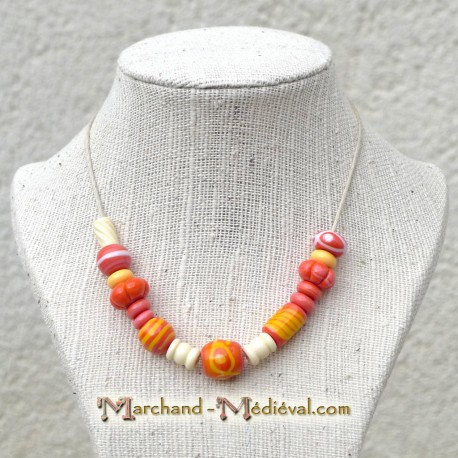 Glass beads necklace