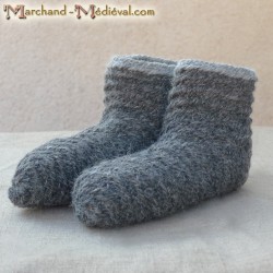 Naalbinding medieval sock 