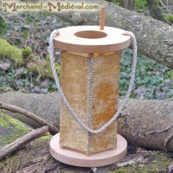 Mittelalterliche Rohhautlaterne aus Holz 